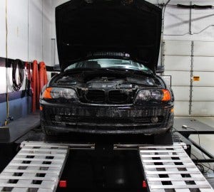 E46 on dyno for intake testing 