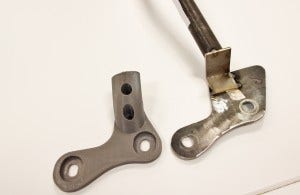 Strut bar bracket: mock-up prototype (right) and 3D-printed bracket (left) 