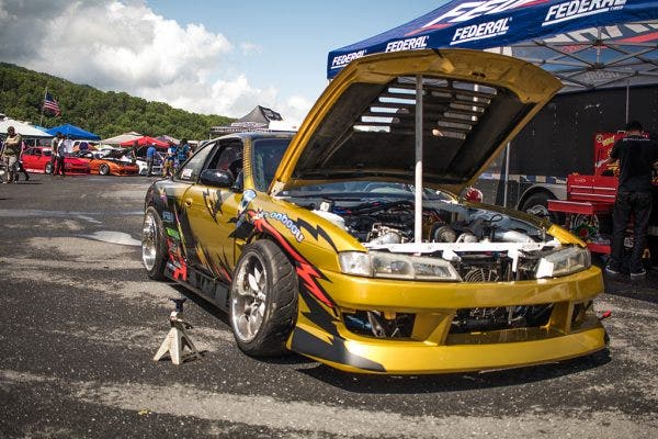 Ryan's gold and black themed S14 is very stylish