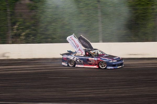 Abo and his Skyline driving in the U.S. for the first time.